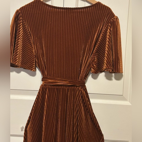Simple Elegant Brown High-Low Dress - Picture 8 of 12